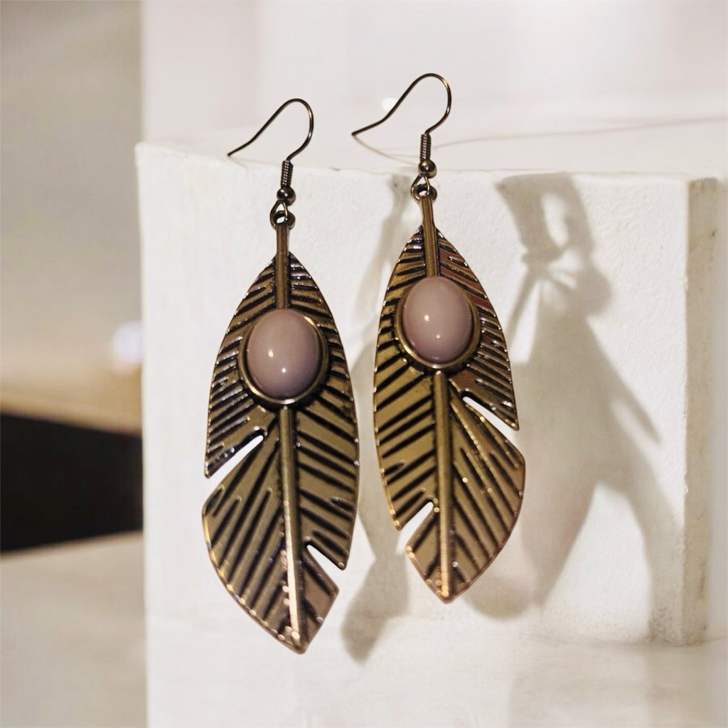 Elegant Feather Drop Earrings In Gold And Silver Nwt 14$